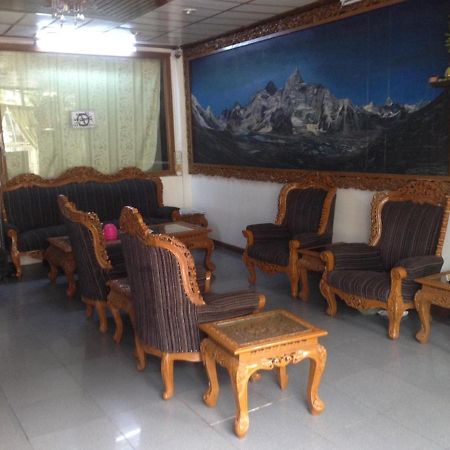 Everest Hotel 양곤 외부 사진