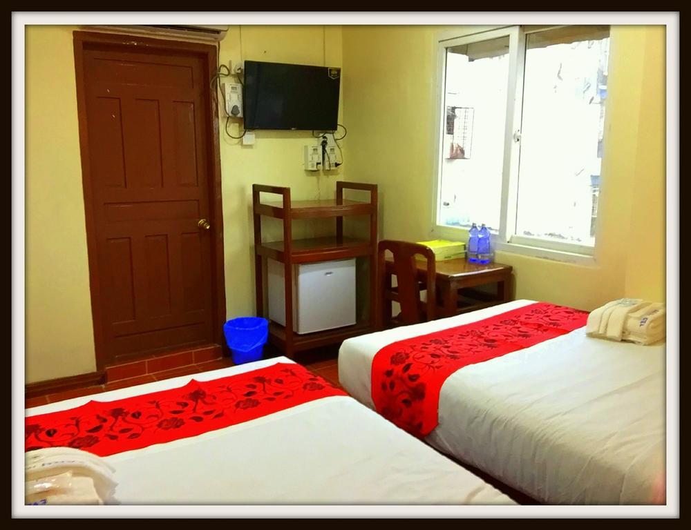 Everest Hotel 양곤 외부 사진