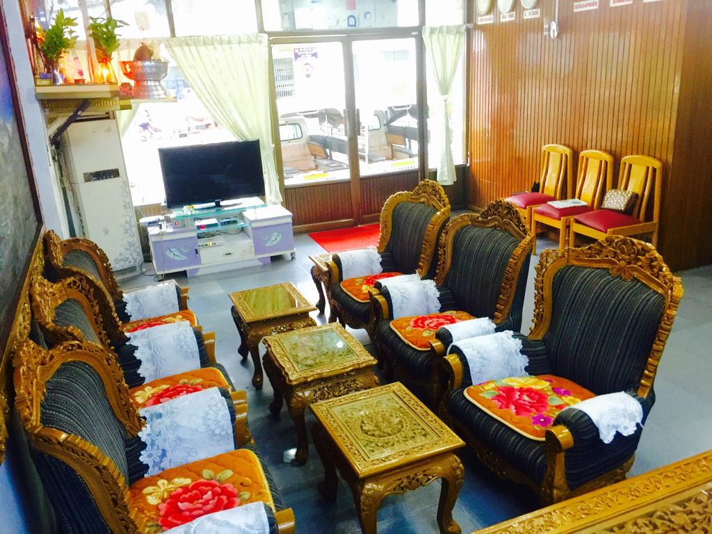 Everest Hotel 양곤 외부 사진