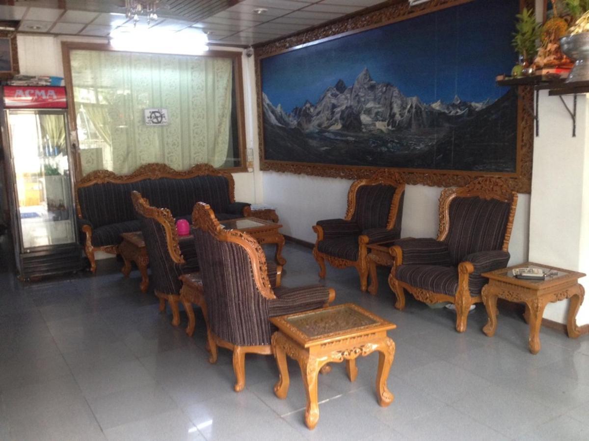 Everest Hotel 양곤 외부 사진